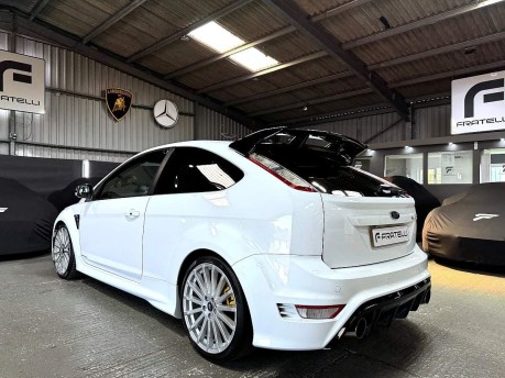 Ford Focus 2.5 RS 3dr 17