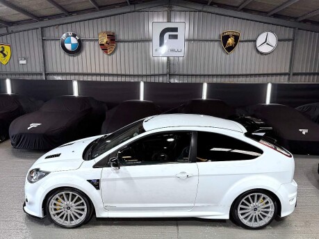 Ford Focus 2.5 RS 3dr 13