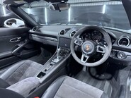 Porsche 718 BOXSTER PDK 12