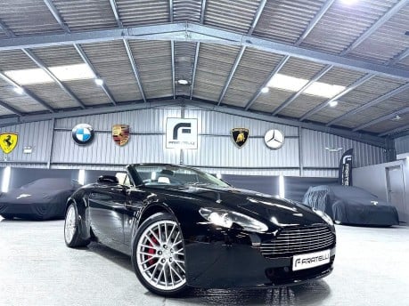 Aston Martin Vantage V8 ROADSTER 3