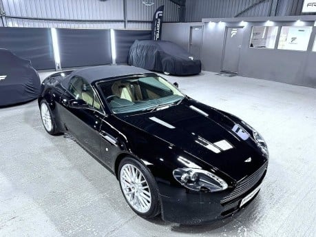 Aston Martin Vantage V8 ROADSTER 8