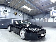 Aston Martin Vantage V8 ROADSTER 9