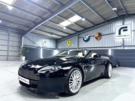 Aston Martin Vantage V8 ROADSTER 20