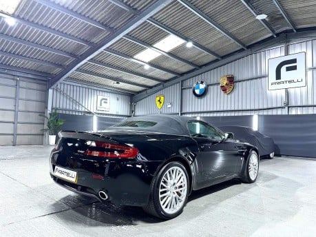 Aston Martin Vantage V8 ROADSTER 42