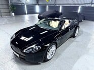 Aston Martin Vantage V8 ROADSTER 18