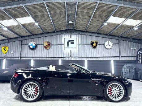 Aston Martin Vantage V8 ROADSTER 43