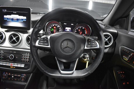 Mercedes-Benz CLA Class CLA 220 4MATIC AMG LINE NIGHT EDITION PLUS 37