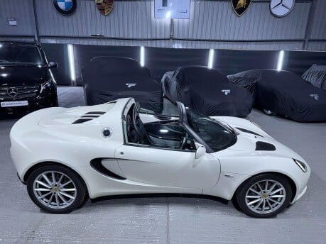 Lotus Elise Macau Special Edition 22