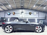 Jaguar F-Type V6 S 40