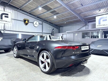 Jaguar F-Type V6 S 23