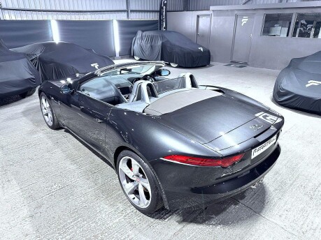 Jaguar F-Type V6 S 25