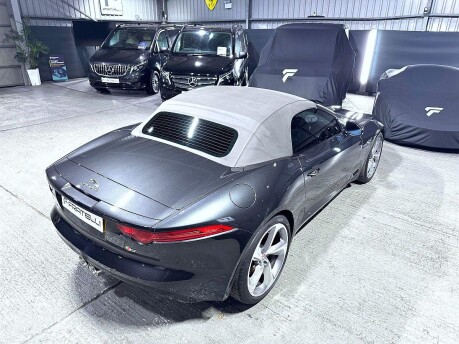 Jaguar F-Type V6 S 36