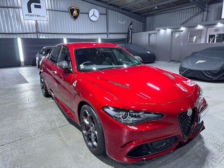 Alfa Romeo Giulia V6 BITURBO QUADRIFOGLIO 4