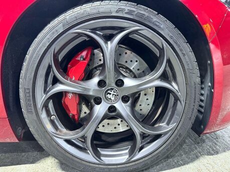Alfa Romeo Giulia V6 BITURBO QUADRIFOGLIO 19