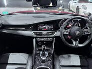 Alfa Romeo Giulia V6 BITURBO QUADRIFOGLIO 36