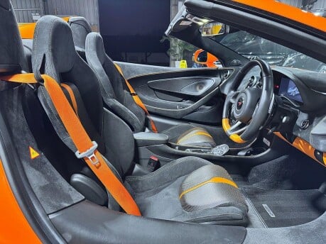 McLaren 570S V8 SSG 24