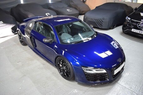 Audi R8 5.2 FSI V10 Plus S Tronic quattro Euro 5 2dr 6