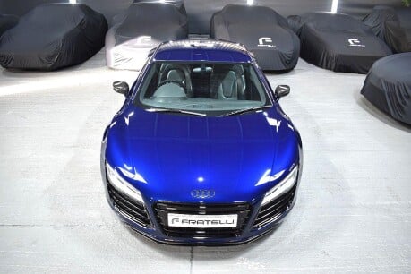 Audi R8 5.2 FSI V10 Plus S Tronic quattro Euro 5 2dr 8