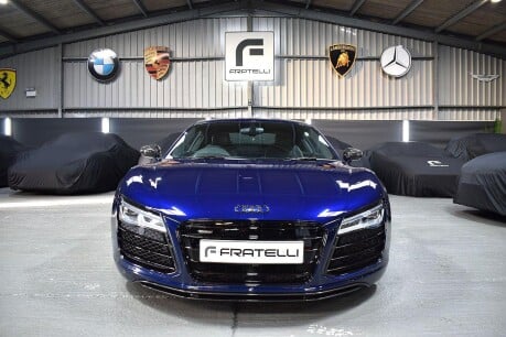 Audi R8 5.2 FSI V10 Plus S Tronic quattro Euro 5 2dr 12