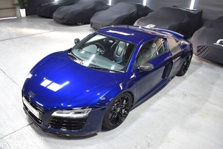 Audi R8 5.2 FSI V10 Plus S Tronic quattro Euro 5 2dr 14