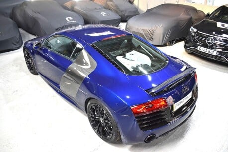 Audi R8 5.2 FSI V10 Plus S Tronic quattro Euro 5 2dr 19