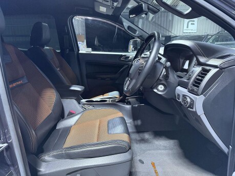 Ford Ranger WILDTRAK 4X4 DCB TDCI 8