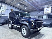 Land Rover Defender TD HARD TOP 2