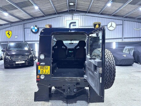 Land Rover Defender TD HARD TOP 13