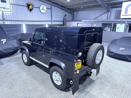 Land Rover Defender TD HARD TOP 11