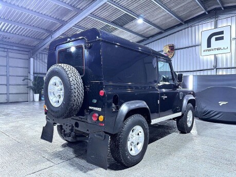 Land Rover Defender TD HARD TOP 19