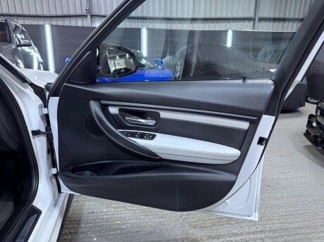 BMW M3 M3 COMPETITION PACKAGE 23