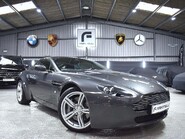 Aston Martin Vantage V8 1