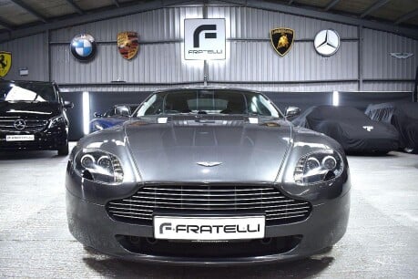 Aston Martin Vantage V8 6