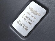 Aston Martin Vantage V8 10