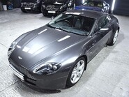 Aston Martin Vantage V8 12
