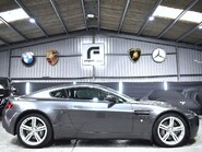 Aston Martin Vantage V8 24