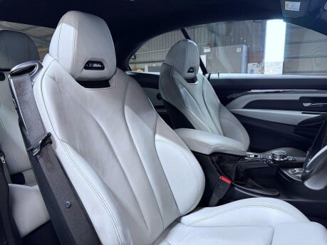 BMW M4 3.0 BiTurbo Competition DCT Euro 6 (s/s) 2dr 39