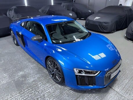Audi R8 5.2 FSI V10 Plus S Tronic quattro Euro 6 (s/s) 2dr 4