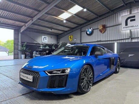 Audi R8 5.2 FSI V10 Plus S Tronic quattro Euro 6 (s/s) 2dr 9