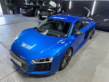 Audi R8 5.2 FSI V10 Plus S Tronic quattro Euro 6 (s/s) 2dr 10