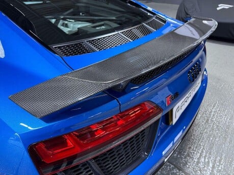 Audi R8 5.2 FSI V10 Plus S Tronic quattro Euro 6 (s/s) 2dr 15