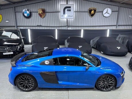 Audi R8 5.2 FSI V10 Plus S Tronic quattro Euro 6 (s/s) 2dr 24