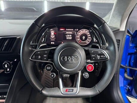 Audi R8 5.2 FSI V10 Plus S Tronic quattro Euro 6 (s/s) 2dr 38
