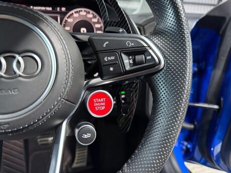 Audi R8 5.2 FSI V10 Plus S Tronic quattro Euro 6 (s/s) 2dr 40