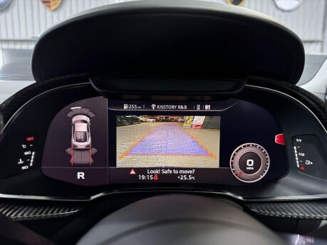 Audi R8 5.2 FSI V10 Plus S Tronic quattro Euro 6 (s/s) 2dr 44