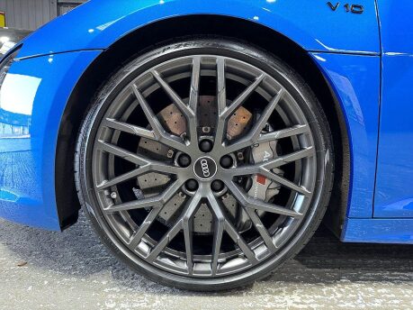 Audi R8 5.2 FSI V10 Plus S Tronic quattro Euro 6 (s/s) 2dr 27