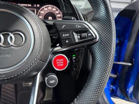 Audi R8 5.2 FSI V10 Plus S Tronic quattro Euro 6 (s/s) 2dr 40