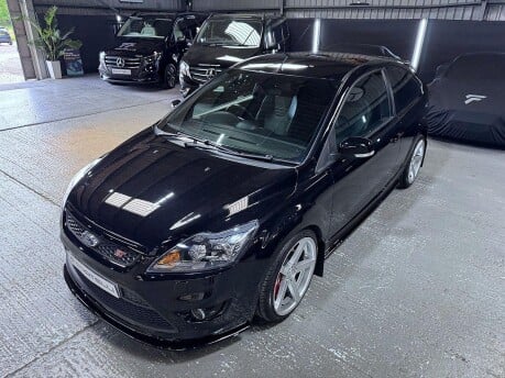 Ford Focus 2.5 SIV ST-3 3dr 10