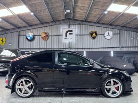 Ford Focus 2.5 SIV ST-3 3dr 20