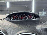 Ford Focus 2.5 SIV ST-3 3dr 27
